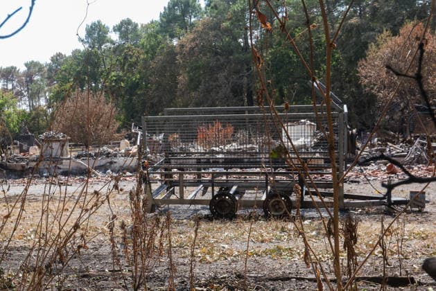 Fires in Gironde: One of the many homes destroyed on Avenue des Lacs in Le Porge, Gironde, on July 31, 2026. Jean Marc LHOMER, Bestimage France  Copyright: xJean-MarcxLhomerx xBestimagexJean-MarcxLhomerx xBestimagex