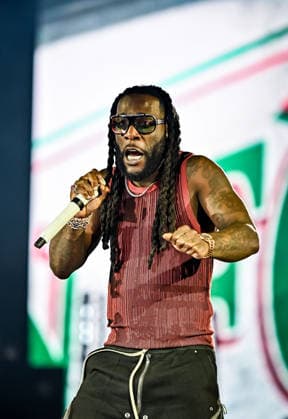 Headliner Burna Boy performing on the Main Stage at Reggaeland Festival Day 1 at the National Bowl, Milton Keynes on 31st July 2026 Headliner Burna Boy performing on the Main Stage at Reggaeland Festival Day 1 at the National Bowl, Milton Keynes on 31st July 2026, Credit:Laura Rose Avalon  Copyright: xLauraxRosex xAvalonx 1120045418