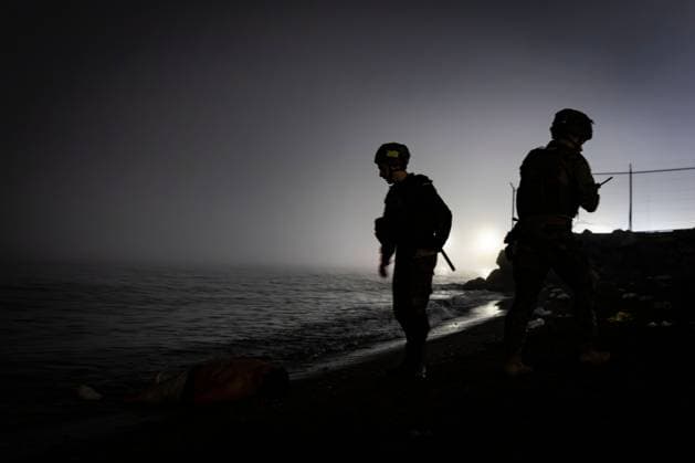 Migrant crossings continue at the Tarajal border during early morning hours CEUTA, SPAIN - AUGUST 1, 2026: The arrival of migrants across the Tarajal border continues during the early hours of Saturday morning in Ceuta. Authorities maintain security and monitoring devices at the border crossing amid the ongoing influx. Ceuta Spain Copyright: x xSamuelxVegax xJNAxPressx