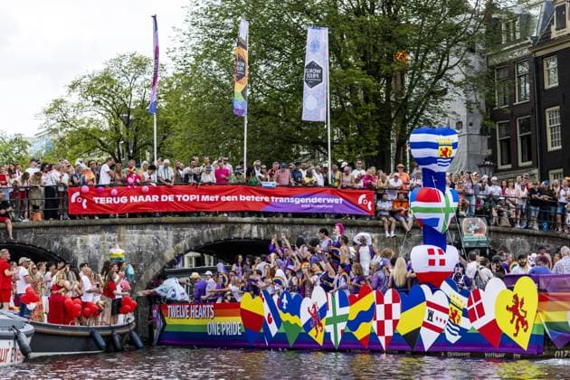 AMSTERDAM - Participants in the Canal Parade. The boat parade is traditionally part of the Pride celebrations in the capital. SEM VAN DER WAL ANP netherlands out - belgium out  Copyright: xx x564682776x originalFilename: 564682776.jpg