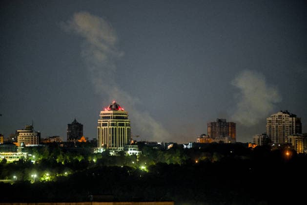 Russian Troops Strike Kyiv With Ballistic Missiles Again - Ukraine Smoke floats above apartment blocks on the Right Bank after an overnight Russian missile strike, Kyiv, Ukraine, August 1, 2026. Photo by Yevhen Kotenko Ukrinform ABACAPRESS.COM Kyiv Ukraine  Copyright: xUkrinform ABACAx
