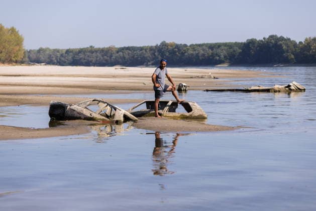 Batina 010826. Historically low water level of the Danube has revealed the remains of old cars, ships and weapons in its riverbed. Photo: Marin Franov CROPIX Copyright: xxMarinxFranovx batina_vodostaj17-010826