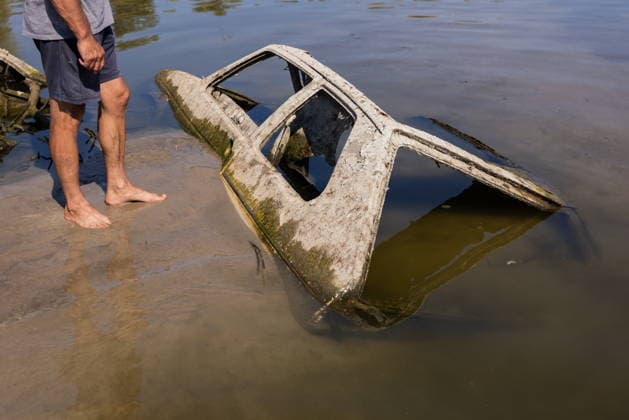 Batina 010826. Historically low water level of the Danube has revealed the remains of old cars, ships and weapons in its riverbed. Photo: Marin Franov CROPIX Copyright: xxMarinxFranovx batina_vodostaj35-010826