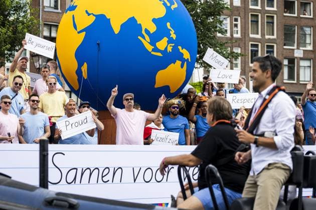 AMSTERDAM - Prime Minister Rob Jetten during the Canal Parade. The boat parade is traditionally part of the Pride celebrations in the capital. SEM VAN DER WAL ANP netherlands out - belgium out  Copyright: xx x564685926x originalFilename: 564685926.jpg