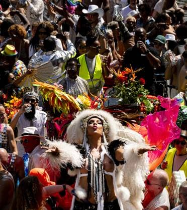 AMSTERDAM - Revelers during the Canal Parade. The boat parade is traditionally part of the Pride celebrations in the capital. REMKO DE WAAL ANP netherlands out - belgium out  Copyright: xx x564690304x originalFilename: 564690304.jpg
