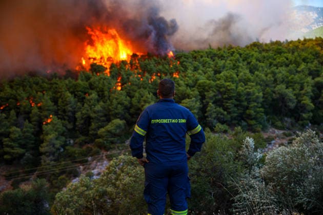 Wildfires in Western Attica, Greece ATTICA, GREECE - AUGUST 01: Firefighters conduct works to extinguish wildfires in Agia Paraskevi, West Attica, Greece on August 1, 2026. Aris Oikonomou Anadolu Attica Greece. Editorial use only. Please get in touch for any other usage.  Copyright: x2026xAnadoluxArisxOikonomoux