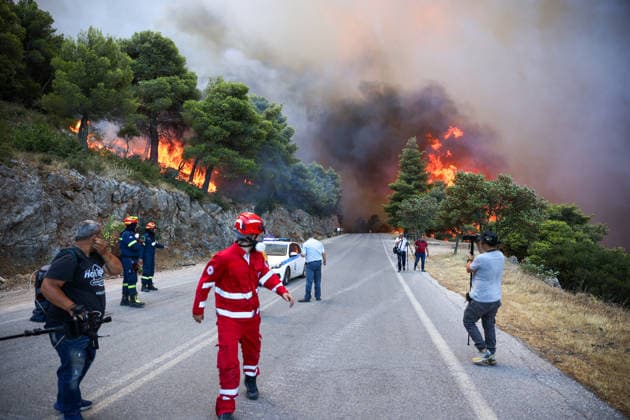 Wildfires in Western Attica, Greece ATTICA, GREECE - AUGUST 01: Firefighters conduct works to extinguish wildfires in Agia Paraskevi, West Attica, Greece on August 1, 2026. Aris Oikonomou Anadolu Attica Greece. Editorial use only. Please get in touch for any other usage.  Copyright: x2026xAnadoluxArisxOikonomoux
