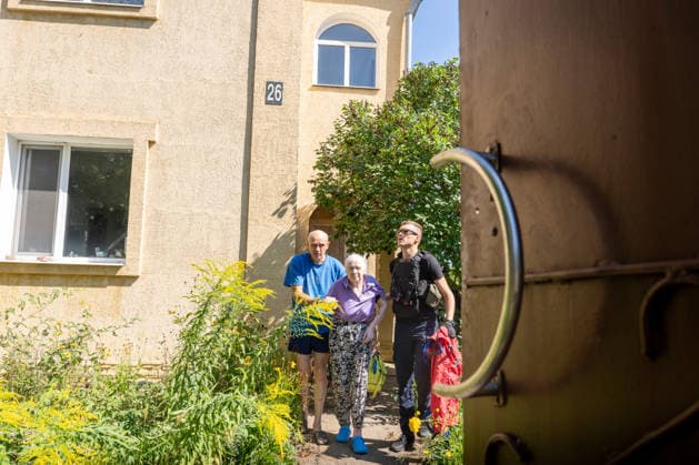 August 1, 2026, Kramatorsk, Donetsk Oblast, Ukraine: Crew members of the East SOS Organisation are carrying out evacuations from the outskirts of Kramatorsk, Donetsk Oblast Kramatorsk Ukraine  - ZUMAm350 20260801_zip_m350_008 Copyright: xCameronxJones-Manleyx