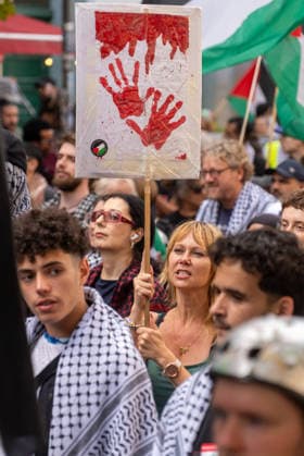 Pro-Palestine solidarity demonstration in Berlin BERLIN, GERMANY - AUGUST 01: Demonstrators gather to hold a rally in solidarity with Palestine in Berlin, Germany, on August 01, 2026. The crowd called for support for Palestine carrying banners and flags. Ilkin Eskipehlivan Anadolu Berlin Germany. Editorial use only. Please get in touch for any other usage.  Copyright: x2026xAnadoluxIlkinxEskipehlivanx