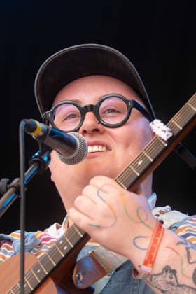 Maddie Morris in concert at Cambridge Folk Festival at Cherry Hinton Hall Park in Cambridge, UK on 01 August 2026 Maddie Morris performing with Maddie Morris in concert at Cambridge Folk Festival at Cherry Hinton Hall Park in Cambridge, UK on 01 August 2026, Credit:Stephen Keable Avalon UK, Cambridgeshire, Cambridge, Cherry Hinton Hall Park  Copyright: xStephenxKeablex xAvalonx 1120137879