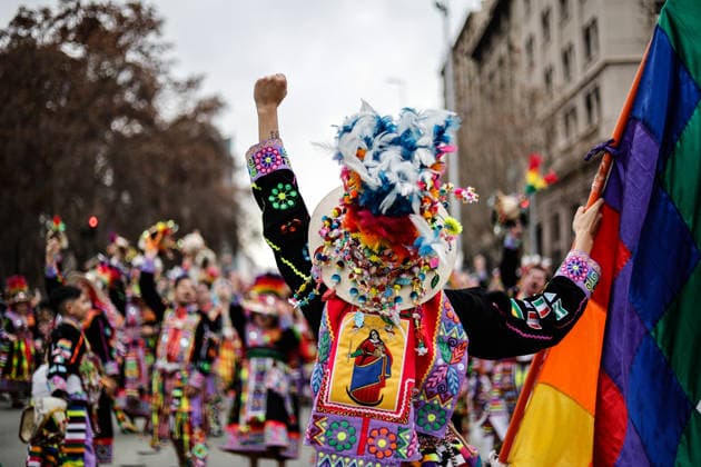 Santiago, August 1, 2026: Carnival in honor of the Virgin of Copacabana along the Alameda, a Bolivian tradition that goes hand in hand with Bolivia’s national holidays, featuring colorful traditional costumes from the region. Diego Martin Aton, Chile; Aton 1177161 jpeg  Copyright: DIEGOxMARTIN ATONxCHILE