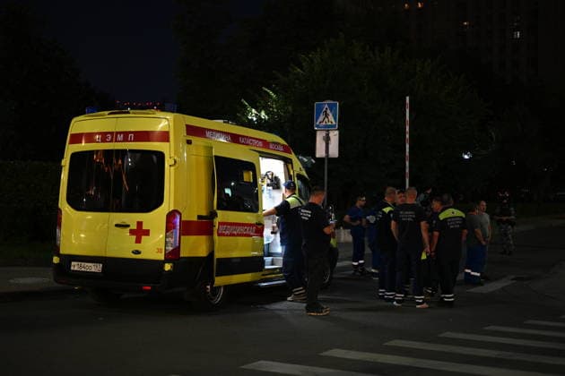 Explosion near Moscow cafe kills 3, injures at least 15 MOSCOW, RUSSIA - AUGUST 01: Emergency service teams continue their works at the scene after an explosion occurred at a restaurant, causing a fire in Moscow, Russia, on August 01, 2026. According to initial reports, at least 3 people lost their lives and more than 15 others were injured in the blast. Natalia Kolesnikova Anadolu Moscow Russia. Editorial use only. Please get in touch for any other usage.  Copyright: x2026xAnadoluxNataliaxKolesnikovax