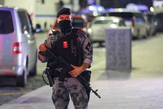 01.08.2026. Russia. Moscow. Special services officers at the site of the explosion at the summer cafe on Kudrinskaya Square. As a result of the explosion, 3 people were killed, 15 were injured in various degrees of severity, the investigative task force of the Ministry of Internal Affairs and staff of operational services are working at the scene. Alexey Belkin NEWS.ru BelkinxAlexey