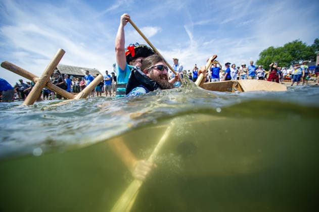 Great Salem Maritime Cardboard Boat Regatta MASSACHUSETTS, UNITED STATES - AUGUST 1: Competitors paddle as fast as they can from the start line during the Great Salem Maritime Cardboard Boat Regatta in Salem, Massachusetts, United States on August 1, 2026. Joseph Prezioso Anadolu Massachusetts United States. Editorial use only. Please get in touch for any other usage.  Copyright: x2026xAnadoluxJosephxPreziosox