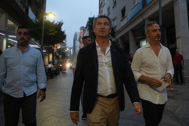 August 1, 2026, Ceuta, Spain: CEUTA, Spain Ã¢â‚¬ August 1, 2026: Popular Party leader and opposition leader Alberto NoÂºoÂ±ez FeijoÂ³o visits Ceuta following a migrant crisis in which tens of thousands of people entered the city. The visit comes amid ongoing political debate over migration and border management. Ceuta Spain - ZUMAq101 20260801_zna_q101_225 Copyright: xMarioxMoroÂ³Nx
