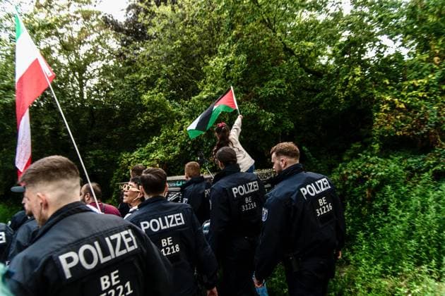 August 1, 2026, Berlin, Germany: BERLIN, Germany Ã¢â‚¬ August 2026: Thousands of people march through the Prenzlauer Berg district of Berlin in solidarity with Palestine and against the ongoing war in Gaza. The demonstration, attended by families, children, and elderly participants, took place under heavy police presence. A counter-demonstration was also held by pro-Zionist groups, with police monitoring both gatherings. Berlin Germany - ZUMAq101 20260801_zna_q101_262 Copyright: xAndro SxTrujillox