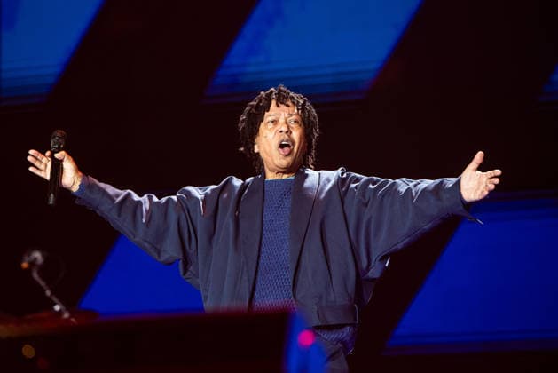 RIO DE JANEIRO, RJ - 01.08.2026: DJAVAN DJAVANEAR 50 ANOS - The "Djavanear" tour, in which the artist Djavan celebrates five decades of his career, arrives in Rio de Janeiro at the Farmasi arena this Saturday (1st) for three nights with tickets already sold out. x2992512x  CarlosxSanttos