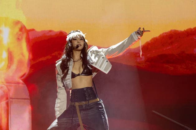 August 1, 2026, Chicago, Illinois, USA: South Korean singer JENNIE (JENNIE KIM) during the Lollapalooza Music Festival at Grant Park in Chicago, Illinois Chicago USA  - ZUMAs135 20260801_zap_s135_001 Copyright: xDanielxDeSloverx