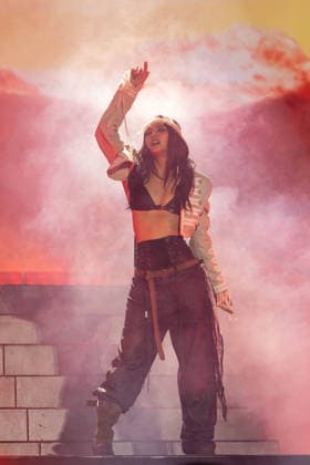 August 1, 2026, Chicago, Illinois, USA: South Korean singer JENNIE (JENNIE KIM) during the Lollapalooza Music Festival at Grant Park in Chicago, Illinois Chicago USA  - ZUMAs135 20260801_zap_s135_003 Copyright: xDanielxDeSloverx