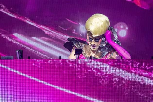 August 1, 2026, Chicago, Illinois, USA: Drag queen TRIXIE MATTEL during the Lollapalooza Music Festival at Grant Park in Chicago, Illinois Chicago USA  - ZUMAs135 20260801_zap_s135_032 Copyright: xDanielxDeSloverx