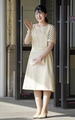 Princess Aiko visits Mie Pref. Japanese Princess Aiko waves upon arriving at Kintetsu Railway s Uji Yamada Station in Ise in Mie Prefecture, central Japan, on Aug. 1, 2026. (Pool photo)  A14AA0005624733P