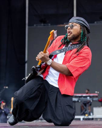 August 1, 2026, Chicago, Illinois, USA: Musician LEON THOMAS during the Lollapalooza Music Festival at Grant Park in Chicago, Illinois Chicago USA  - ZUMAs135 20260801_zap_s135_077 Copyright: xDanielxDeSloverx