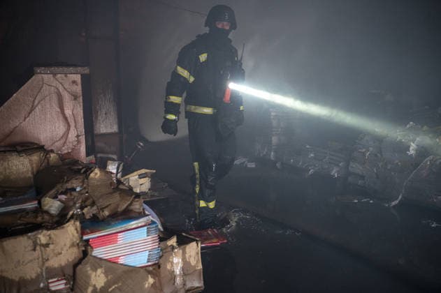 Russian drone strike hits book warehouse in Kharkiv KHARKIV, UKRAINE - AUGUST 1: Firefighters respond to area after two Russian attack drones struck a book warehouse destroying part of the building and sparking a fire that spread across 8,900 square meters in Kharkiv, Ukraine, on August 1, 2026. No casualties were reported, though one firefighter suffered heatstroke while battling the blaze. The warehouse belongs to Ukrainian publisher Ranok and also serves as the distribution center for the KnygoLand bookstore chain. Serhii Masin Anadolu Kharkiv Ukraine. Editorial use only. Please get in touch for any other usage.  Copyright: x2026xAnadoluxSerhiixMasinx