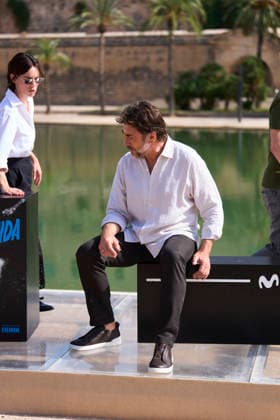 Atlantida Mallorca Film Festival 2026 - Photocall El ser querido Javier Bardem, Victoria Luengo attending ‘El ser querido’ Photocall during Atlantida Mallorca Film Festival 2026 at Parc de la Mar in Palma, Spain on August 2, 2026. Photo by ABACAPRESS.COM Palma Balearic Islands Spain  Copyright: xABACAx