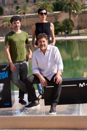 Atlantida Mallorca Film Festival 2026 - Photocall El ser querido Javier Bardem, Rodrigo Sorogoyen, Isabel Pena attending ‘El ser querido’ Photocall during Atlantida Mallorca Film Festival 2026 at Parc de la Mar in Palma, Spain on August 2, 2026. Photo by ABACAPRESS.COM Palma Balearic Islands Spain  Copyright: xABACAx