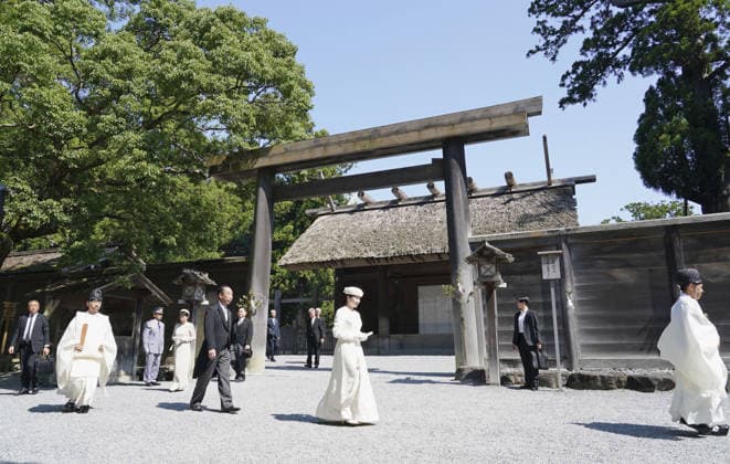 Princess Aiko visits Ise Jingu shrine Japanese Princess Aiko (C) visits Ise Jingu shrine in Ise, Mie Prefecture, central Japan, on Aug. 2, 2026. (Pool photo)  A14AA0005624817P