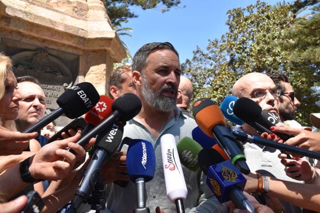 Abascal Addresses the Migration Crisis from Ceuta VOX President Santiago Abascal speaks to the media in Plaza de África on August 2, 2026, in Ceuta, Spain. The VOX president is in Ceuta to address the consequences of the migration crisis. AUGUST 2, 2026. Gabriela Sardá Nún. Ceuta, Spain.  Copyright: xGabrielaxSardaxNunezx 7699172