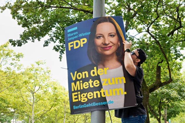 Berlin,02.08.2026,Wahlplakat der Partei FDP Maren Jasper-Winter zur Wahl zum 20.Abgeordnetenhaus von Berlin am 20.09.2026. *** Berlin, August 2, 2026; Election poster for Maren Jasper Winter of the FDP party for the election to the 20th Berlin House of Representatives on September 20, 2026
