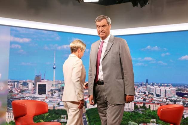Berlin, Deutschland, 02.08.2026: ARD-Hauptstadtstudio: Sommerinterview: Moderatorin Anna Engelke und Ministerpräsident von Bayern Markus Söder (CSU) *** Berlin, Germany, August 2, 2026 ARD Capital Studio Summer Interview: Host Anna Engelke and Bavarian Minister-President Markus Söder (CSU) Copyright: xdtsxNachrichtenagenturx dts_129186
