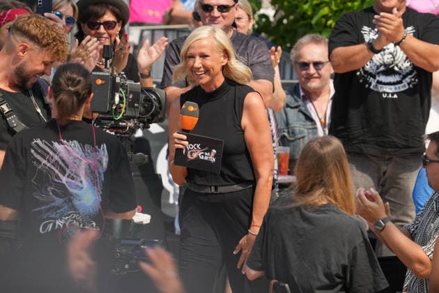 ZDF-Fernsehgarten 2026. Andrea (Kiwi) Kiewel im ZDF Fernsehgarten mit dem Motto Rock im Garten am 02.08.2026 in Mainz. Mainz ZDF Fernsehgarten Rheinland-Pfalz *** ZDF Fernsehgarten 2026: Andrea Kiwi Kiewel on ZDF Fernsehgarten with the theme Rock in the Garden on August 2, 2026, in Mainz, Rhineland-Palatinate, ZDF Fernsehgarten