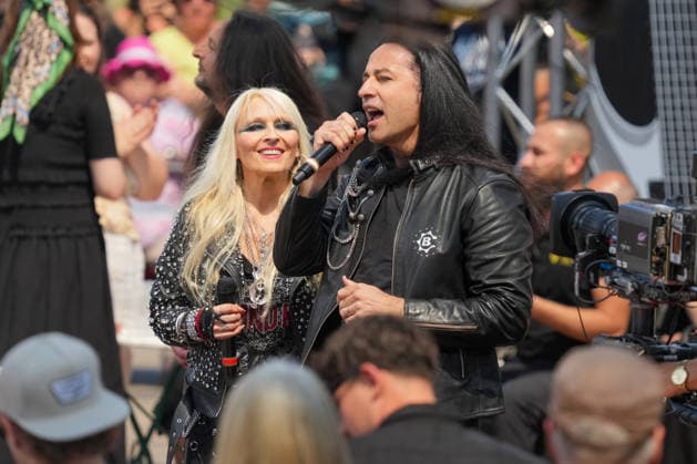 ZDF-Fernsehgarten 2026. DORO Pesch und Bülent Ceylan im ZDF Fernsehgarten mit dem Motto Rock im Garten am 02.08.2026 in Mainz. Mainz ZDF Fernsehgarten Rheinland-Pfalz *** ZDF Fernsehgarten 2026: DORO Pesch and Bülent Ceylan at the ZDF Fernsehgarten, themed Rock im Garten, on August 2, 2026, in Mainz, Rhineland-Palatinate, ZDF Fernsehgarten