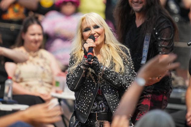 ZDF-Fernsehgarten 2026. DORO Pesch und Bülent Ceylan im ZDF Fernsehgarten mit dem Motto Rock im Garten am 02.08.2026 in Mainz. Mainz ZDF Fernsehgarten Rheinland-Pfalz *** ZDF Fernsehgarten 2026: DORO Pesch and Bülent Ceylan at the ZDF Fernsehgarten, themed Rock im Garten, on August 2, 2026, in Mainz, Rhineland-Palatinate, ZDF Fernsehgarten
