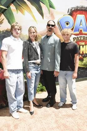 Mason Richardson, Kristin Kay Willits, Kevin Richardson, Maxwell Richardson at arrivals for PAW PATROL: THE DINO MOVIE Global Premiere, Paramount Theater, Los Angeles, CA, August 02, 2026. Photo By: Elizabeth Goodenough Everett Collection PAW PATROL: THE DINO MOVIE Global Premiere PUBLICATIONXNOTxINxCANxCHNxFRAxITAxJPNxNORxPOLxRUSxESPxUKxUSA