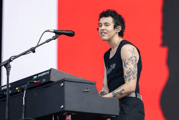 August 2, 2026, Chicago, Illinois, USA: NAOMI MCPHERSON of Muna during the Lollapalooza Music Festival at Grant Park in Chicago, Illinois Chicago USA  - ZUMAs135 20260802_zap_s135_171 Copyright: xDanielxDeSloverx