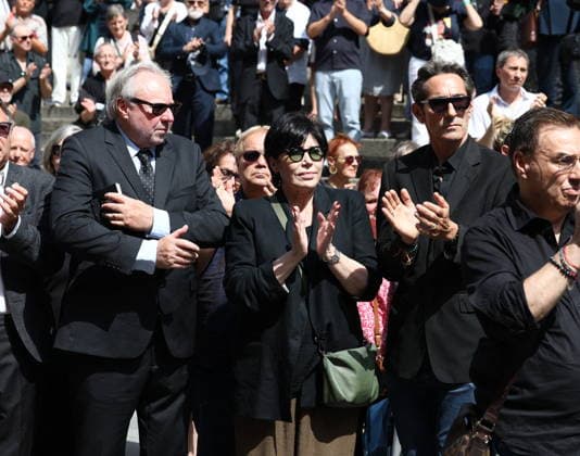 French Singer and Pianist Marie-Paule Belle Funeral - Paris Liane Foly and Relatives after the funeral ceremony for French singer and pianist Marie-Paule Belle at Saint Roch church in Paris, France on August 3, 2026. She died from breast cancer at age 80 on July 25, 2026, in Neuilly-sur-Seine. She was best known for her 1976 hit song La Parisienne ». Photo by Raphael Lafargue ABACAPRESS.COM Paris Ile-de-France France  Copyright: xLafarguexRaphael ABACAx