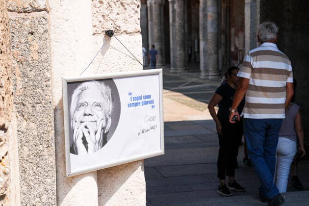 IPA87213875 - Milan: Don Mazzi™s Funeral at the Basilica of Sant™Ambrogio  Copyright: xDuilioxPiaggesix xPoolxEnriquezxPiaggesix 87213875