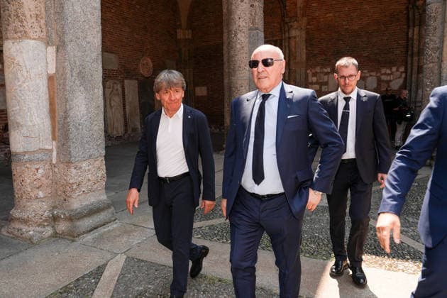 IPA87213943 - Milan: Don Mazzi™s Funeral at the Basilica of Sant™Ambrogio In the photo: Giuseppe Marotta  Copyright: xDuilioxPiaggesix xPoolxEnriquezxPiaggesix 87213943