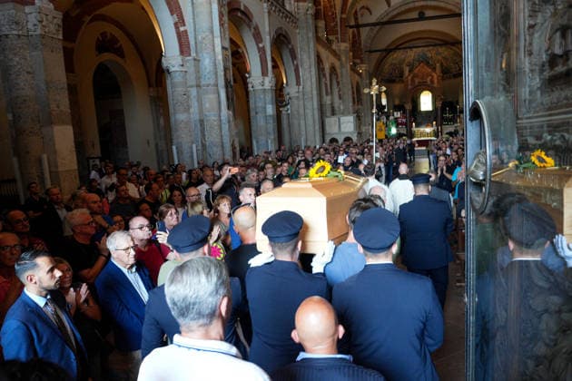 IPA87214051 - Milan: Don Mazzi™s Funeral at the Basilica of Sant™Ambrogio  Copyright: xDuilioxPiaggesix xPoolxEnriquezxPiaggesix 87214051