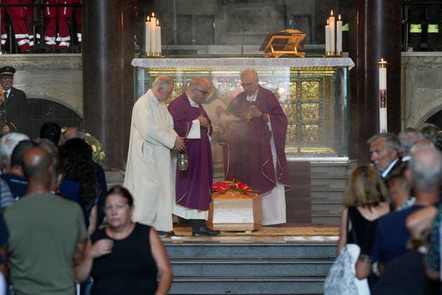 IPA87214072 - Milan: Don Mazzi™s Funeral at the Basilica of Sant™Ambrogio  Copyright: xDuilioxPiaggesix xPoolxEnriquezxPiaggesix 87214072