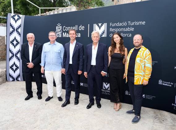 First edition of the Mallorca, Land of Honour awards Marúa Eugenia Yagüe, Mariángel Alcázar, the Minister for Tourism, Guillem Ginard, Michael Douglas, the President of the Consell de Mallorca, Llorenç Galmés, Rosario Nadal, Pablo Erroz and Norma Duval during the first edition of the Mallorca, Land of Honour awards, on 3 August 2026, in Mallorca (Balearic Islands, Spain). These awards were established to recognise various figures for their careers and their connection to the island. ********** 3 AUGUST 2026 Raúl Terrel Europa Press 08 03 2026. 03 Aug 2026 Pictured: The mayor of Valldemossa, Nadal Torres, the Regional Minister for Tourism, Guillem Ginard, the President of the Consell de Mallorca, Llorenç Galmés, the actor Michael  Copyright: xThexMegaxAgencyxEuropaxPressx xMEGAx