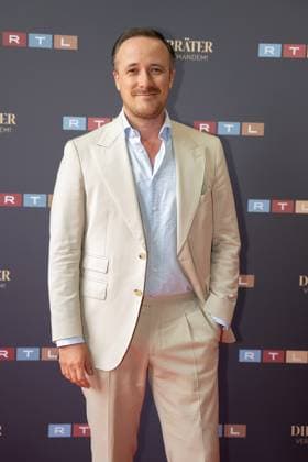 Premiere von Die Verraeter Vertraue niemandem. Johannes Laschet bei der Premiere der RTL Show Die Verraeter Vertraue niemandem am 02.08.2026 im Cinenova Kino in Koeln Ehrenfeld. Koeln CINENOVA Nordrhein-Westfalen *** Premiere of *Die Verraeter: Trust No One* Johannes Laschet at the premiere of the RTL show *Die Verraeter: Trust No One* on August 2, 2026, at the Cinenova Cinema in Cologne-Ehrenfeld, Cologne, CINENOVA, North Rhine-Westphalia