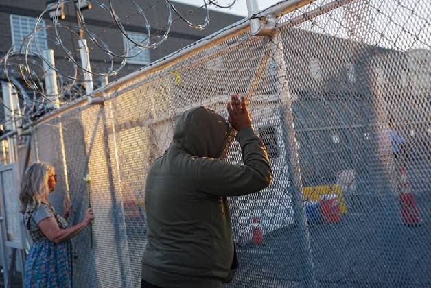 Protest and a vigil outside Delaney Hall after a detainee died in ICE custody in Newark, NJ NEW YORK, UNITED STATES- AUGUST 3: Pro-immigrant activists gather outside Delaney Hall Detention Facility of ICE and set a vigil on Monday, August 3, 2026, after a detainee, Edwin Lopez-Cornejo, 41, died in ICE custody in Newark, New Jersey, U.S. Selcuk Acar Anadolu New York United States. Editorial use only. Please get in touch for any other usage.  Copyright: x2026xAnadoluxSelcukxAcarx