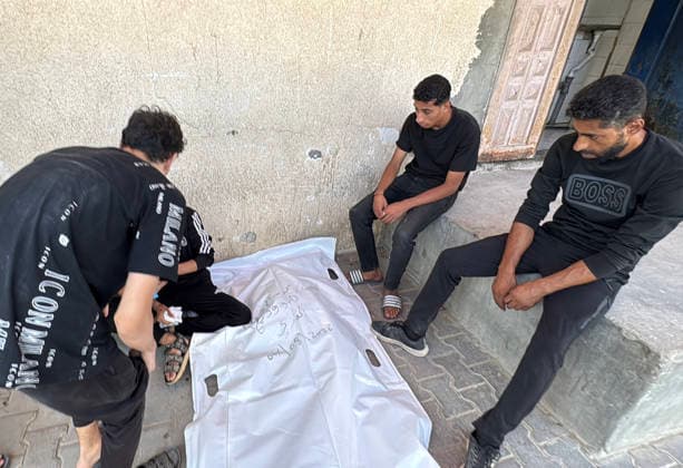 Mourners bid farewell to two men killed in Gaza City strike Mourners bid farewell to the bodies of two Palestinian men at Al-Aqsa Martyrs Hospital in Deir al-Balah, central Gaza Strip, on August 4, 2026, after they were killed, according to Gaza health authorities, in an Israeli airstrike that targeted the vehicle they were traveling in on al-Rashid Street, west of Gaza City, the previous night. Photo by Ahmed Ibrahim apaimages Deir al-Balah Gaza Palestinian Territory 040826_Deir_al-Balah_AI_00(15) Copyright: xapaimagesxAhmedxIbrahimx xapaimagesx
