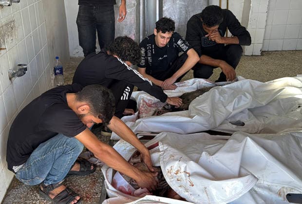 Mourners bid farewell to two men killed in Gaza City strike Mourners bid farewell to the bodies of two Palestinian men at Al-Aqsa Martyrs Hospital in Deir al-Balah, central Gaza Strip, on August 4, 2026, after they were killed, according to Gaza health authorities, in an Israeli airstrike that targeted the vehicle they were traveling in on al-Rashid Street, west of Gaza City, the previous night. Photo by Ahmed Ibrahim apaimages Deir al-Balah Gaza Palestinian Territory 040826_Deir_al-Balah_AI_00(19) Copyright: xapaimagesxAhmedxIbrahimx xapaimagesx