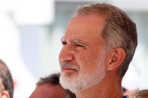 King Felipe arrives at the marina in Palma de Mallorca to take part in the Copa del Rey Mapfre King Felipe VI during the tribute to Manolo Doreste and Javier Vallejo, the late sailors, on 4 August 2026, in Palma de Mallorca (Spain). 04 Aug 2026 Pictured: King Felipe VI during the tribute to Manolo Doreste and Javier Vallejo, the late sailors, on 4 August 2026, in Palma de Mallorca (Spain). KING;REGATTAS;HARBOUR;SAILING;CUP Raúl Terrel Europa Press 08 04 2026.  Copyright: xThexMegaxAgencyxEuropaxPressx xMEGAx