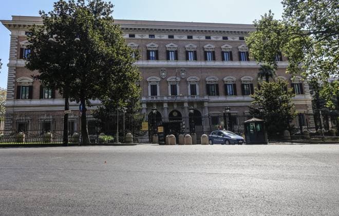 Lebanon, Israel open 7th round of direct negotiations in Rome ROME, ITALY - AUGUST 04: A view of the U.S. Embassy in Rome on August 4, 2026. Lebanon and Israel began the seventh round of U.S.-mediated direct negotiations, scheduled to run through Thursday, August 6, following talks held in Rome on June 14 and 15. Riccardo De Luca Anadolu Rome Italy. Editorial use only. Please get in touch for any other usage.  Copyright: x2026xAnadoluxRiccardoxDexLucax